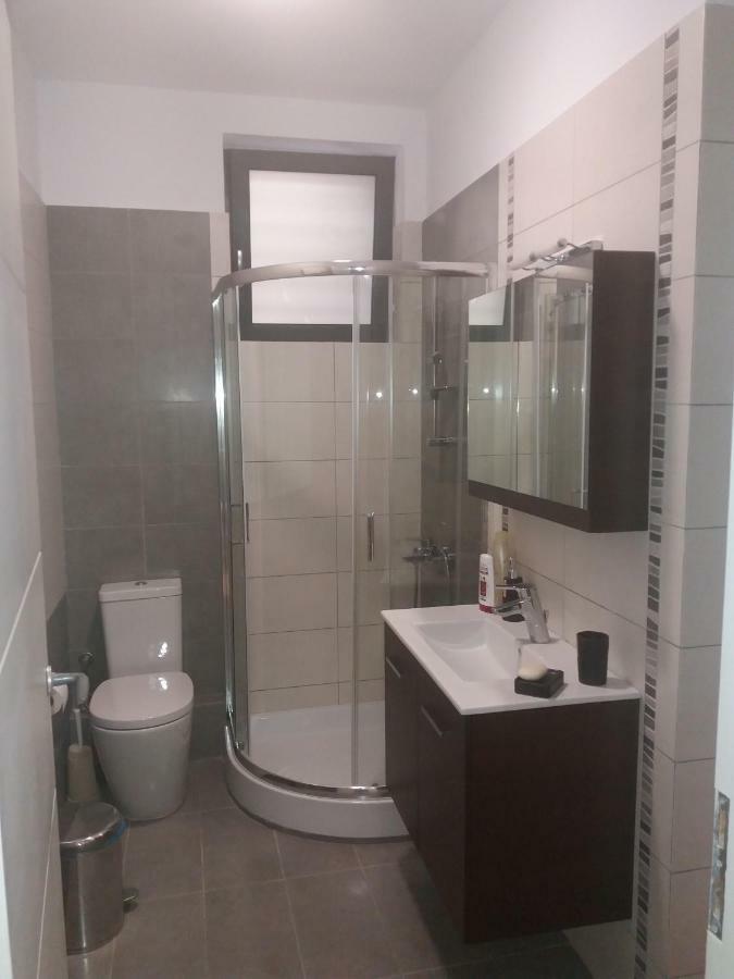 Lena'S Fresh Studio Near The Airport With Seaview أرتيميدا المظهر الخارجي الصورة